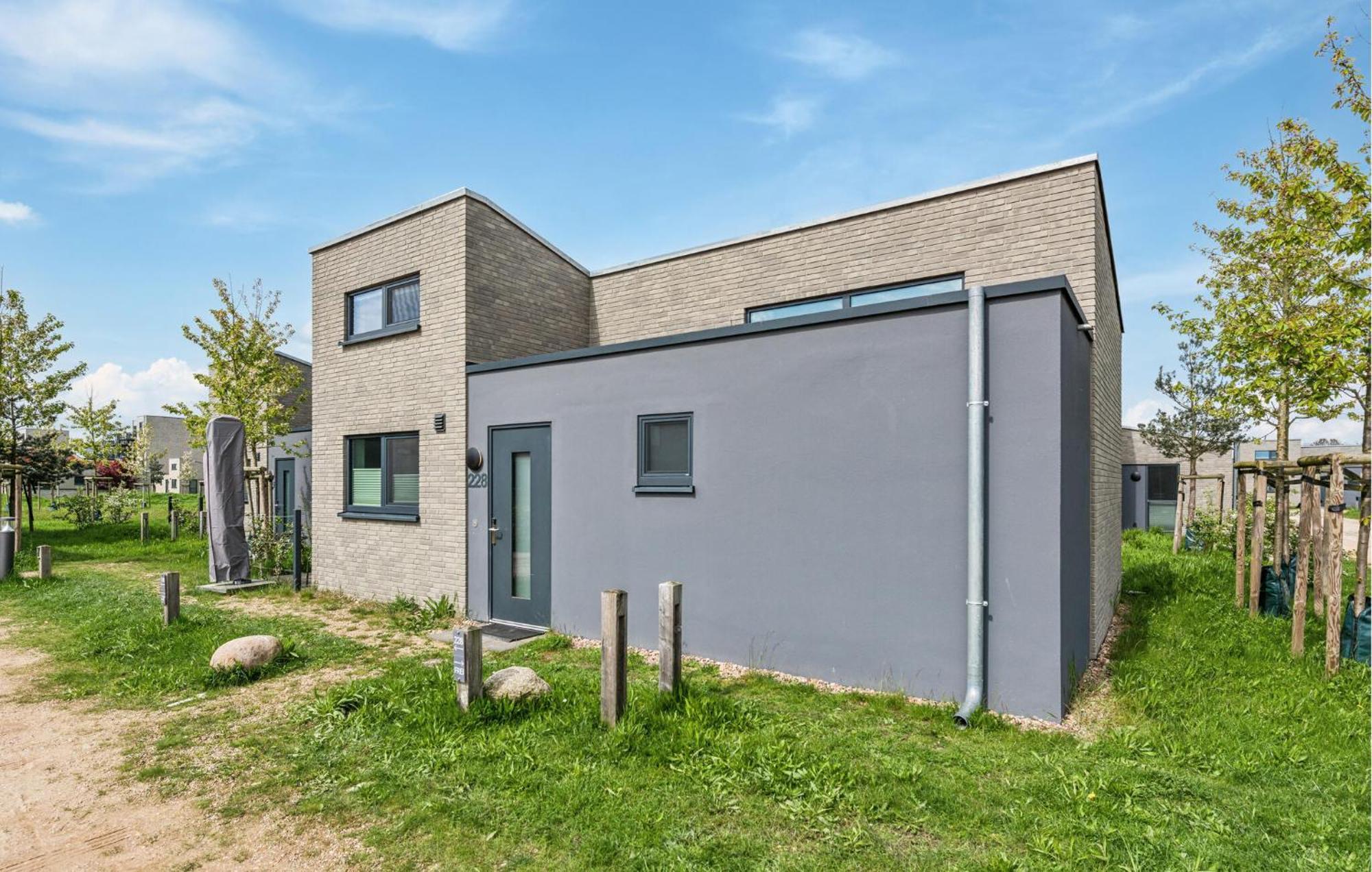 2 Bedroom Gorgeous Home In Lembruch-Duemmer See Eksteriør billede